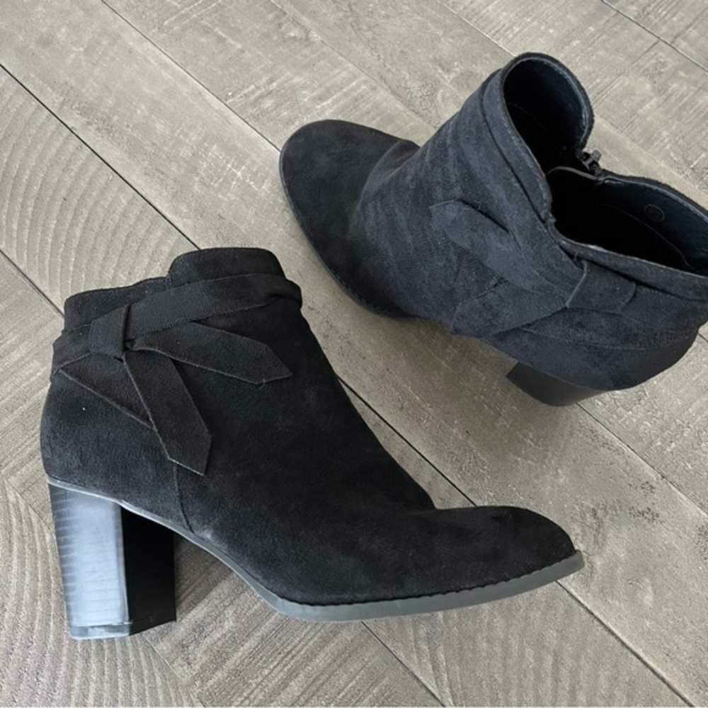 ZBY Womens Black Ankle Boots Size 9‎ (LPN RR CB448)